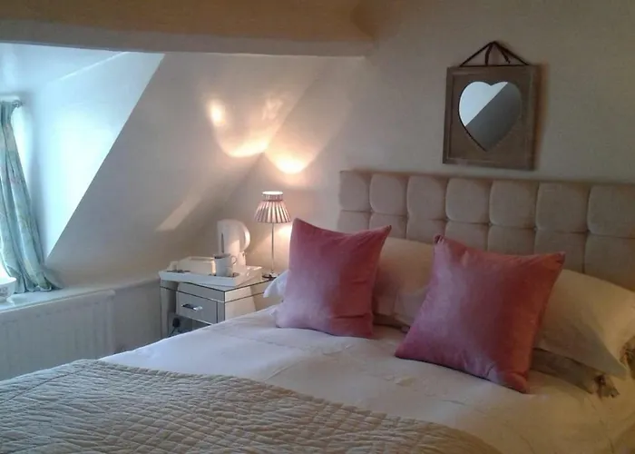 The Beehive Inn
