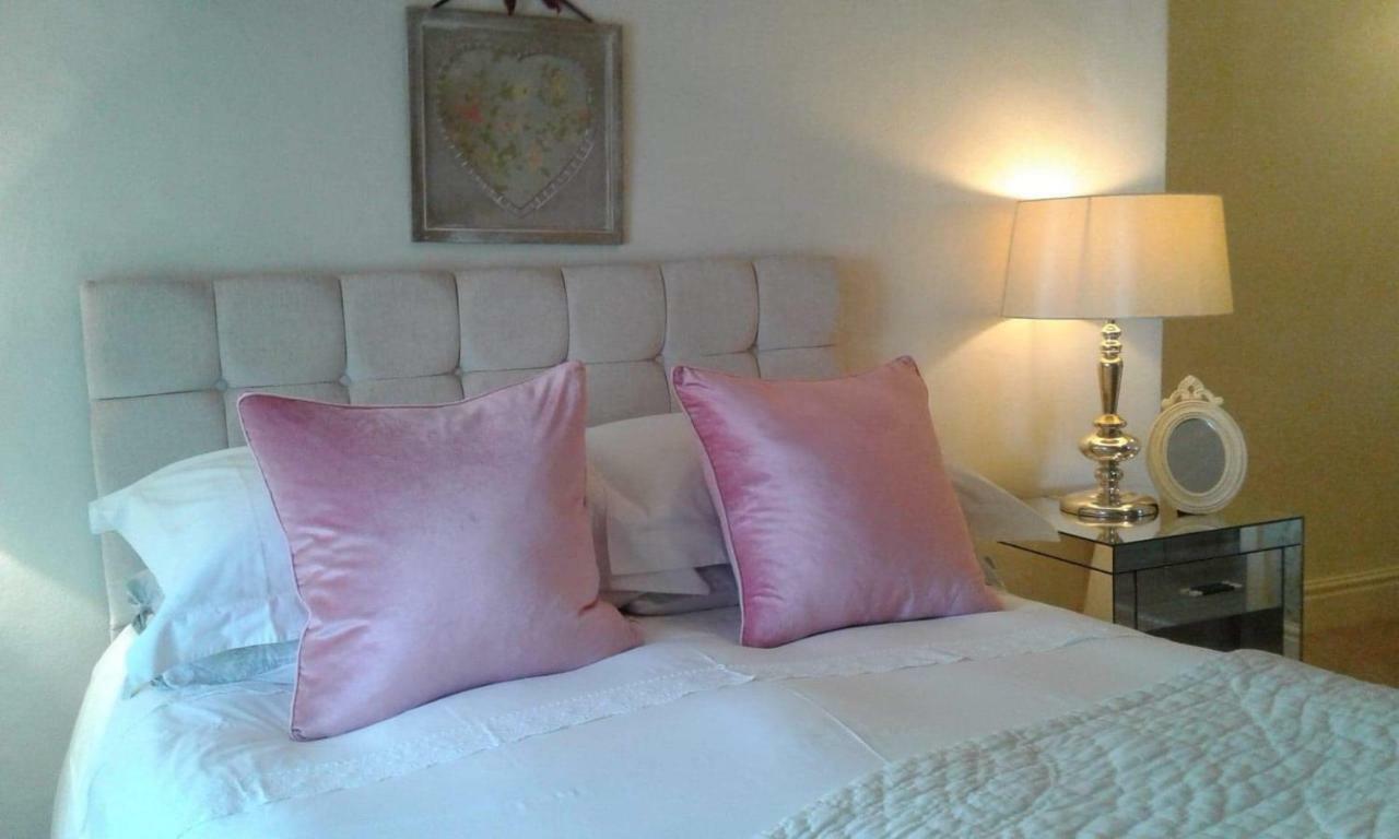 The Beehive 4*